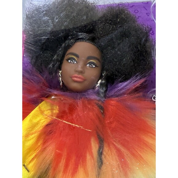 Barbie Extra #1 Shine Bright  doll with 15 styling Pieces includes Pet NEW - Picture 3 of 12